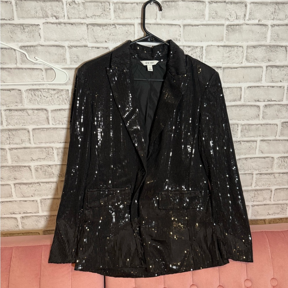 Chic Black Sequin Blazer